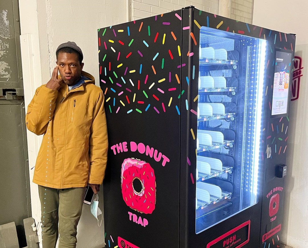 Donut Ramp Minnesota's First Doughnut Vending Machine? The Donut Trap Begins ...