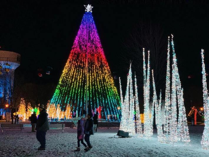 minnesota vikings christmas village