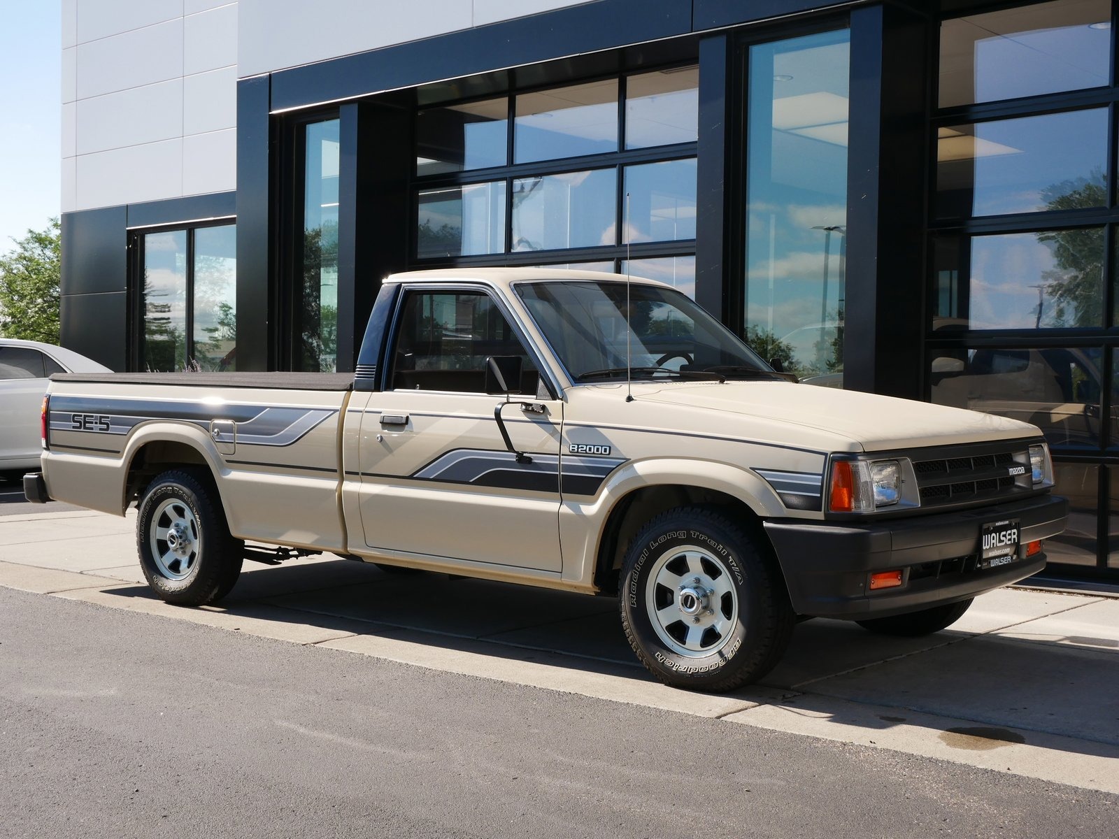 datsun b2000 truck