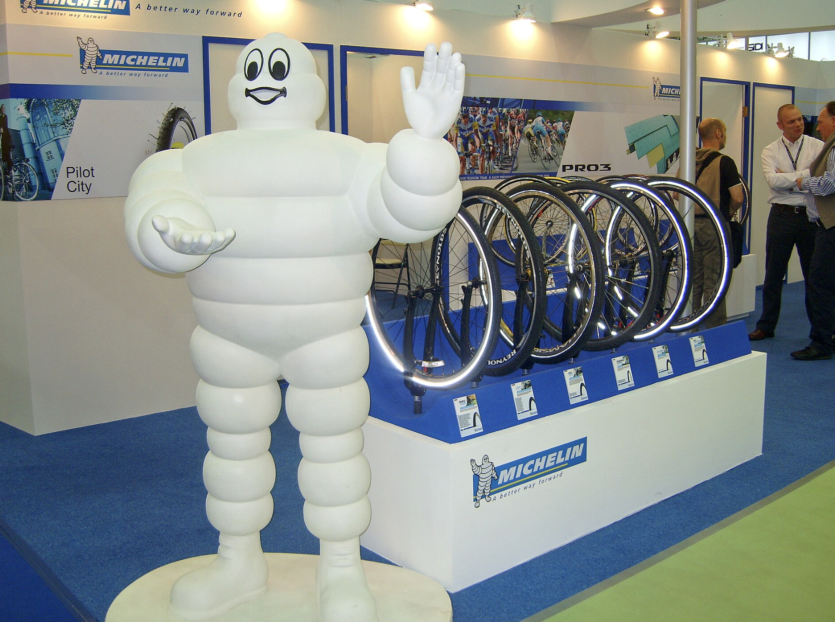 Minneapolis Pays French Tire Company for Publicity