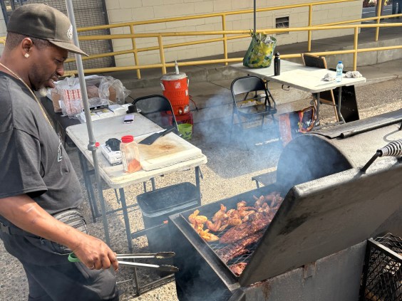 Just Paula’s ‘Minne-delphia’-Style BBQ Might Be the Best in Town