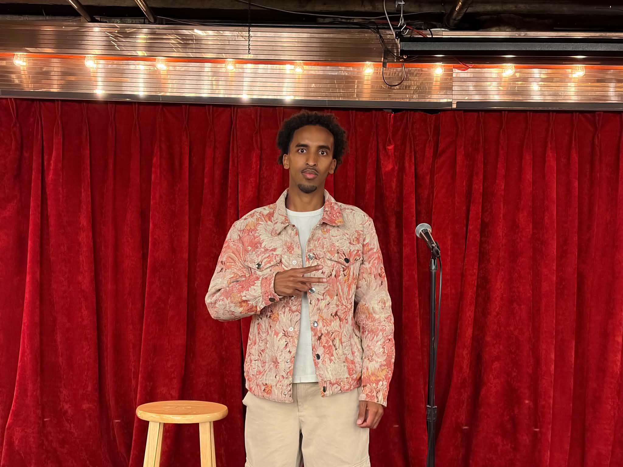 St. Cloud Comedian DQ Becomes the First Somali-American Winner of Acme???s Funniest Person Contest